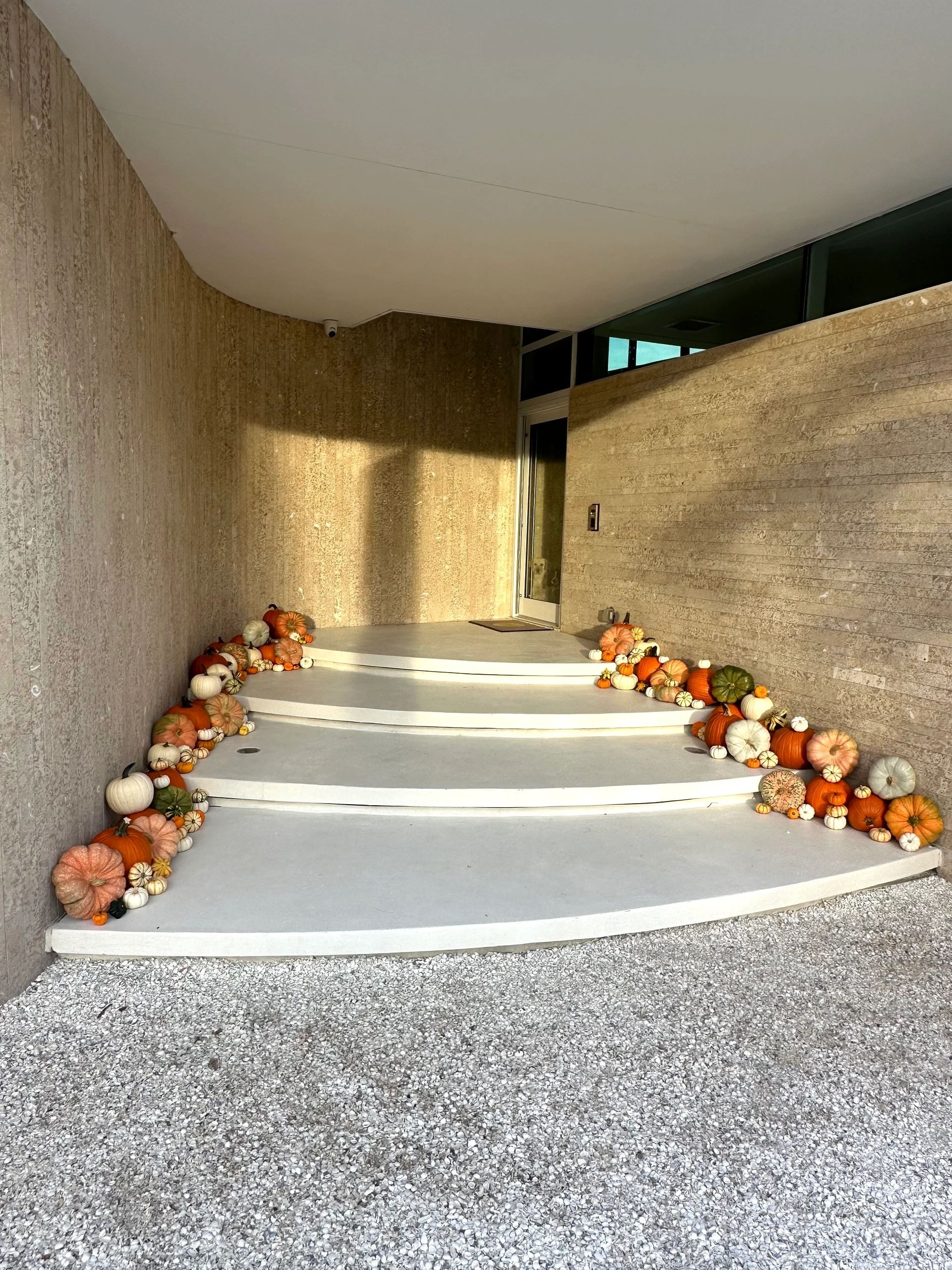 Pumpkin porch display example 1